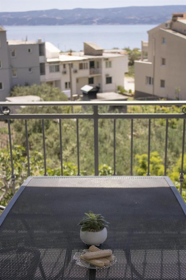 Apartments And Rooms Nikola Omiš Exterior foto