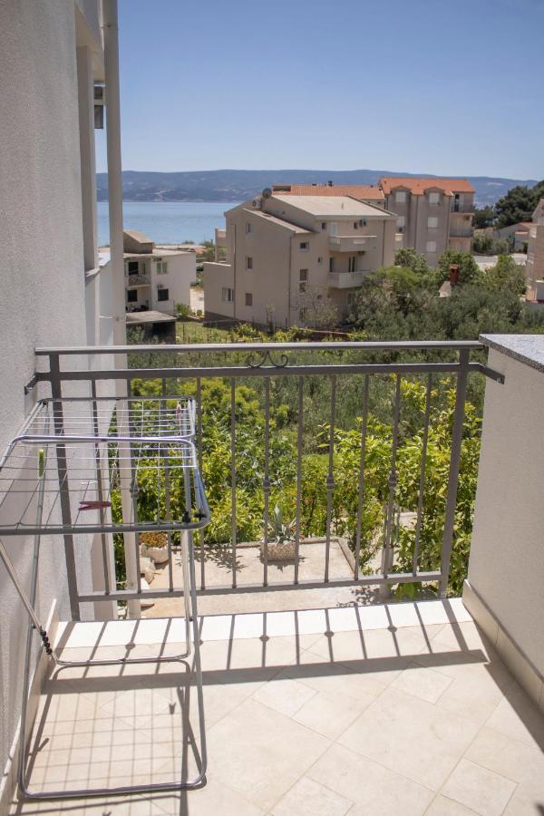 Apartments And Rooms Nikola Omiš Exterior foto