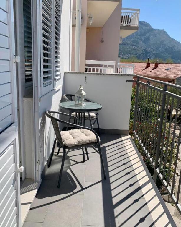 Apartments And Rooms Nikola Omiš Exterior foto