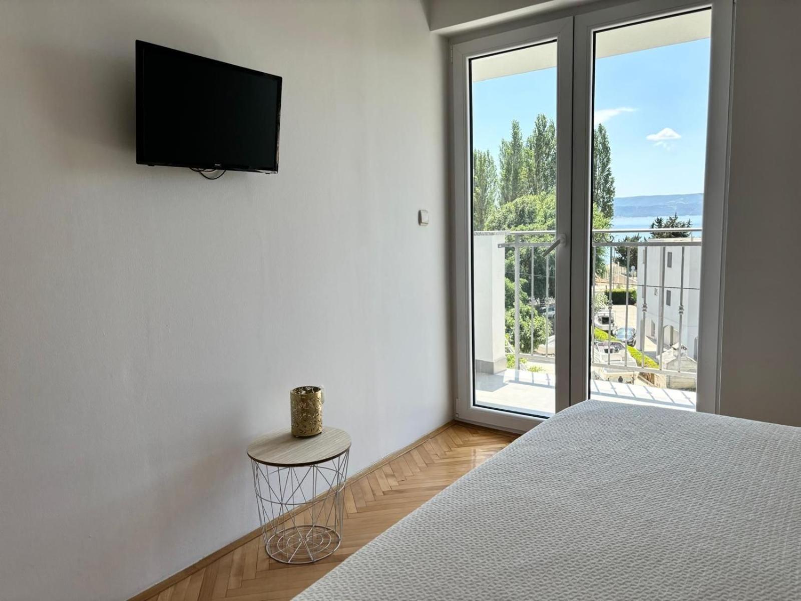 Apartments And Rooms Nikola Omiš Exterior foto